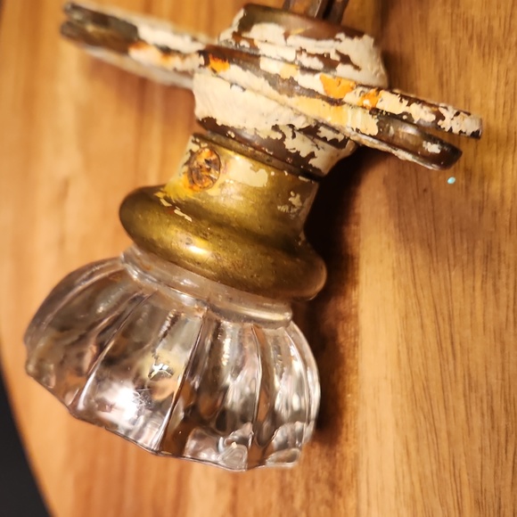 Vintage Clear Glass and Brass Door Knobs 2 attached Doorplates - Picture 5 of 16